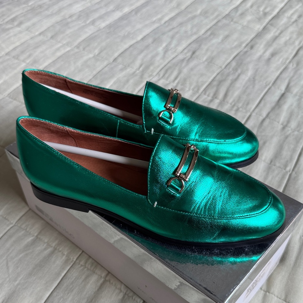 Matiko Emerald Green Loafers Leather